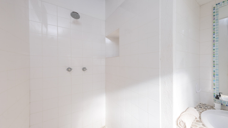 4 Bedroom Property for Sale in Struisbaai Western Cape